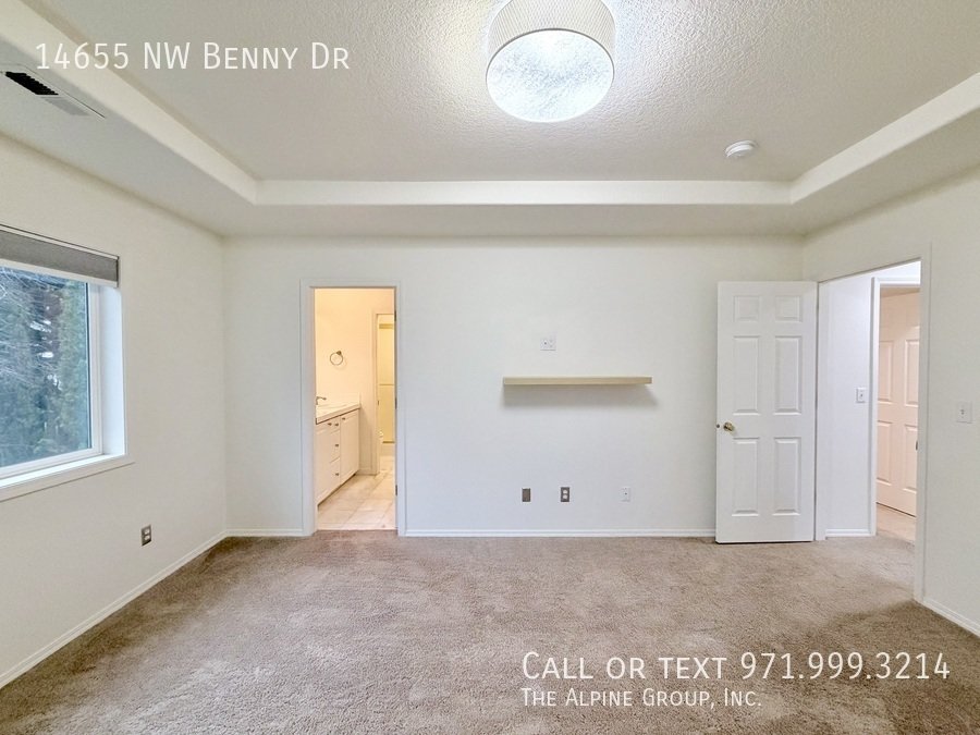 🛋️ Charming Kaiser Woods Home w/ Granite Kitchen – 15-Month Lease property image