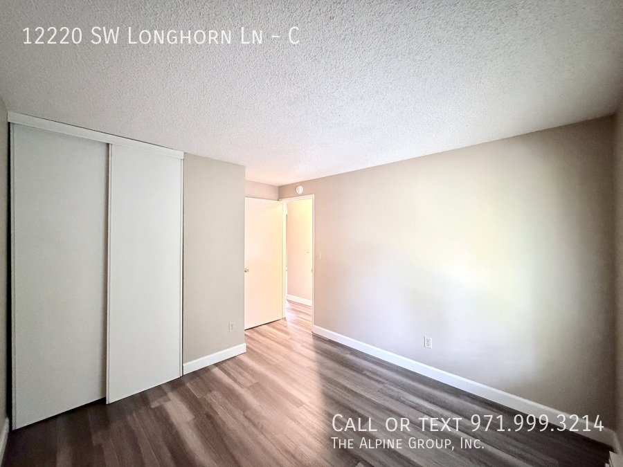 🎉 FIRST Month FREE – Apply by 12/31! 🪴 Stylish 2BR Retreat – Covered Deck & Private Oasis property image