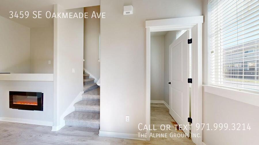 ✨ Holiday Special: $600 Off Your First Month if You Apply by 12/31! property image