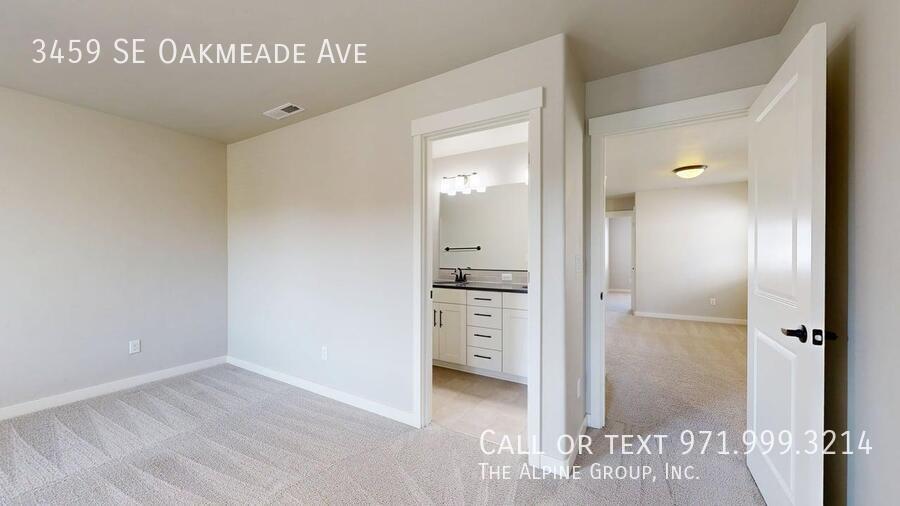 ✨ Holiday Special: $600 Off Your First Month if You Apply by 12/31! property image