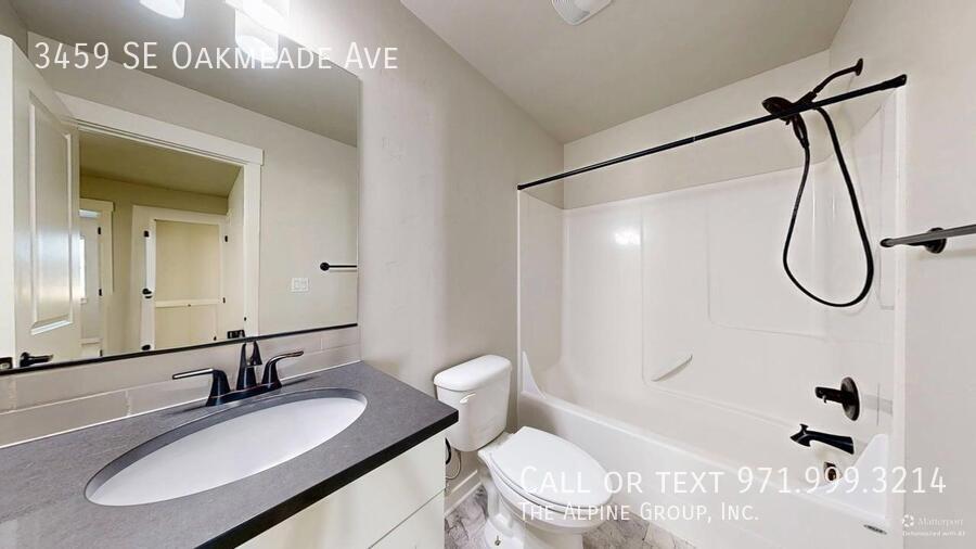 ✨ Holiday Special: $600 Off Your First Month if You Apply by 12/31! property image