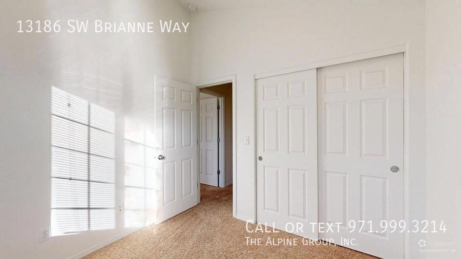 🏠HALF OFF Your FIRST MONTH- Apply By 12/31! Cozy 3-Bed with Open Floor Plan & Fenced Yard property image