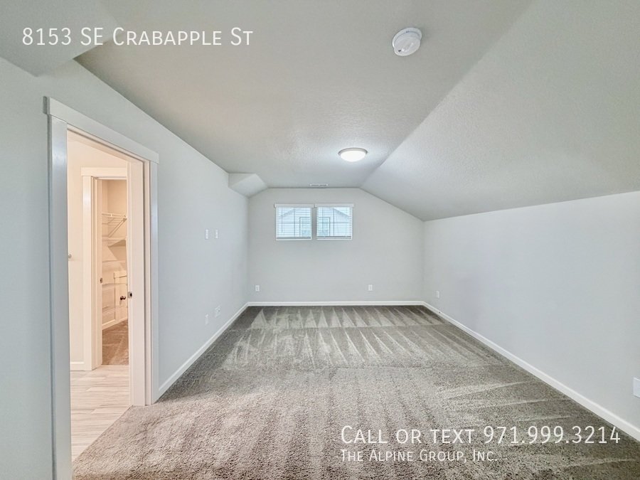 ✨ 15-Month Lease + $500 Off First Month - Modern Three-Bedroom Retreat With Smart Features property image