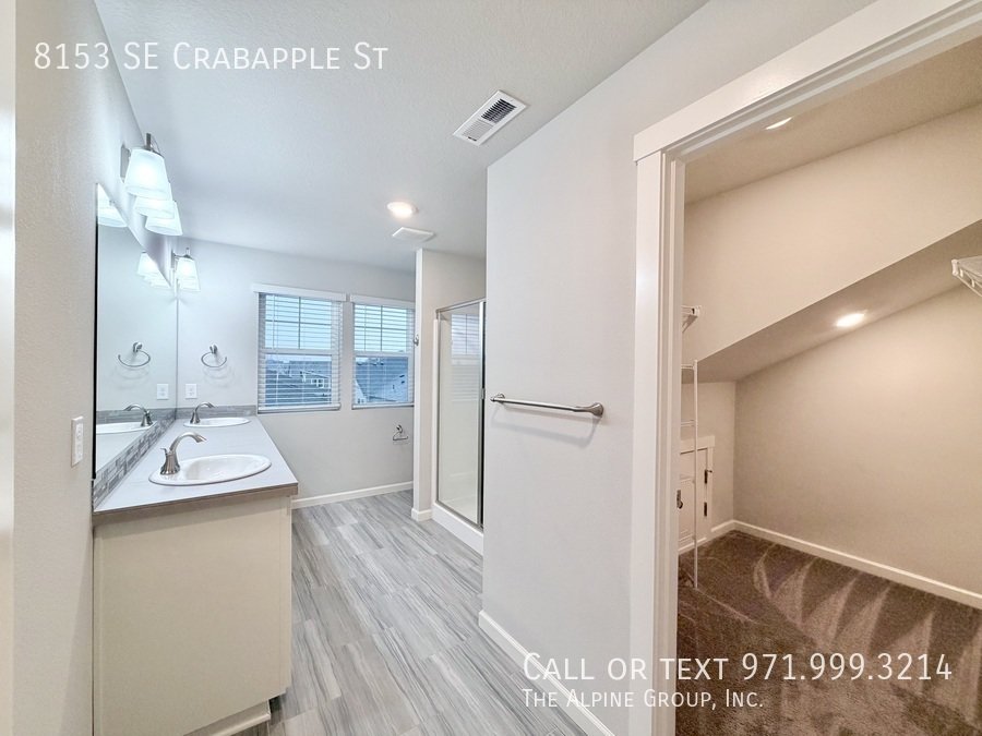 ✨ 15-Month Lease + $500 Off First Month - Modern Three-Bedroom Retreat With Smart Features property image