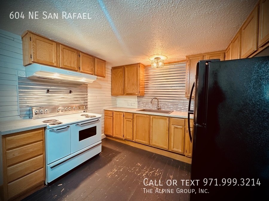 🕰️ Timeless Irvington Carriage House with Vintage Charm property image