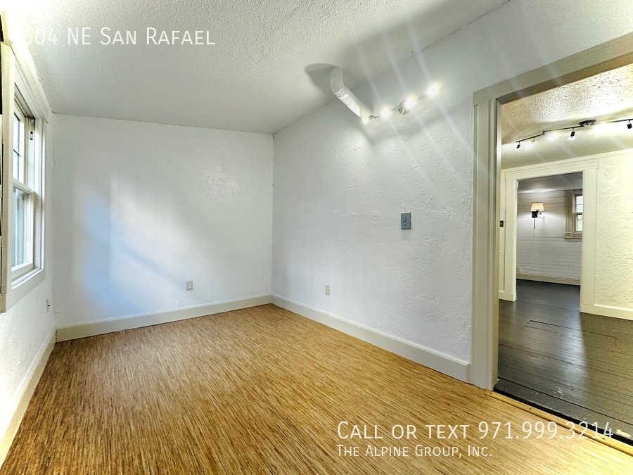 🕰️ Timeless Irvington Carriage House with Vintage Charm property image