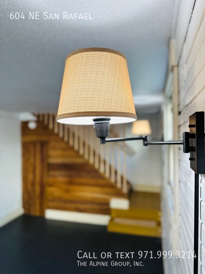 🕰️ Timeless Irvington Carriage House with Vintage Charm property image