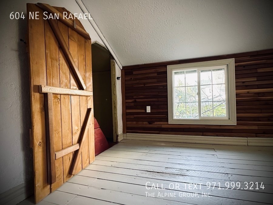 🕰️ Timeless Irvington Carriage House with Vintage Charm property image