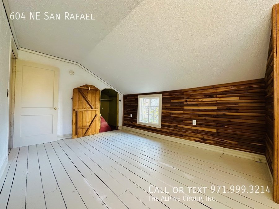 🕰️ Timeless Irvington Carriage House with Vintage Charm property image