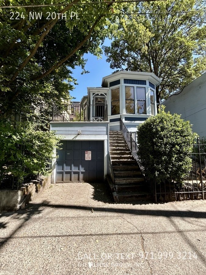 🌿 Timeless Portland Victorian in Prime Location property image