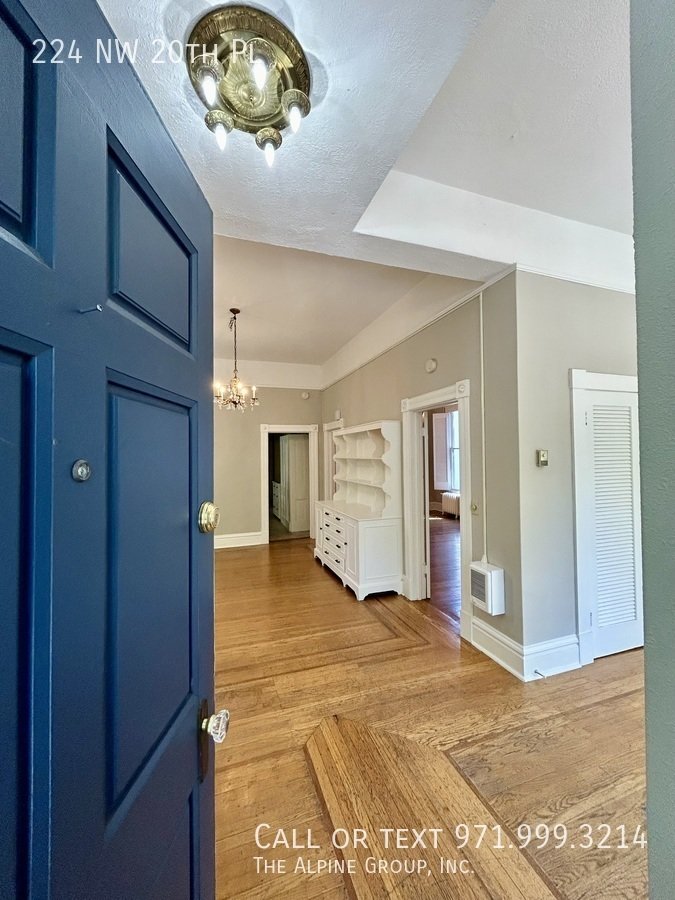 🌿 Timeless Portland Victorian in Prime Location property image