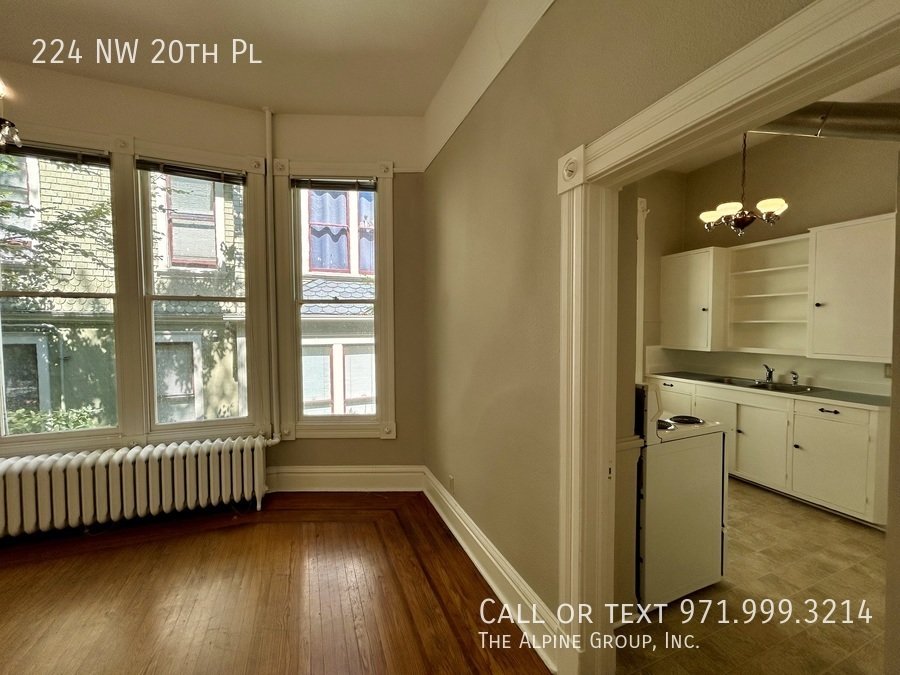 🌿 Timeless Portland Victorian in Prime Location property image