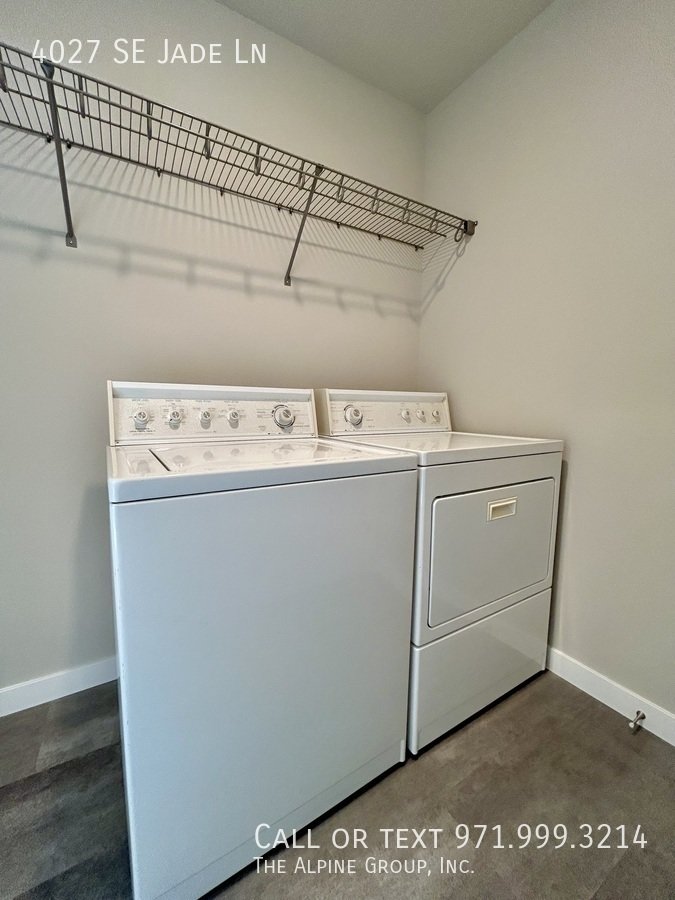 🛋️ Stylish 2024 Build with Dual Primary Suites property image