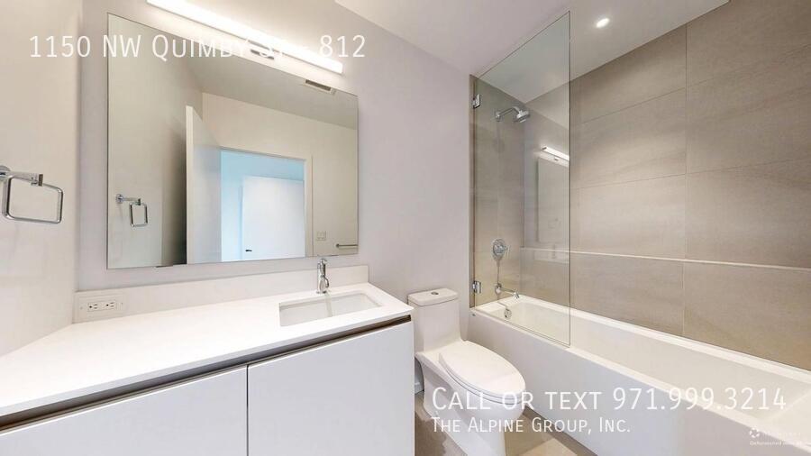 🏙️Light-Filled Condo with Views, Style & Comfort in North Pearl property image