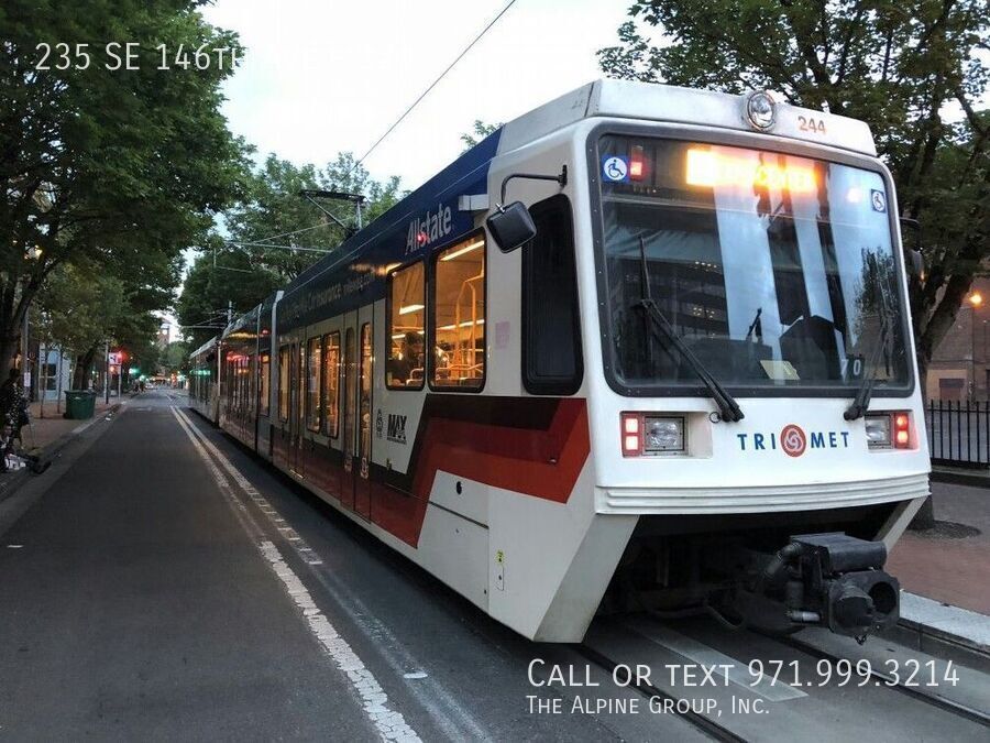 Top Level, One Bedroom! property image