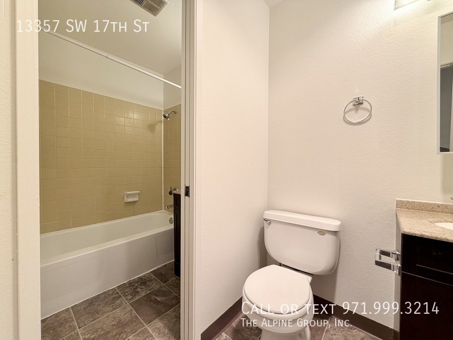 🌿 Cozy & Private 1BR with In-Unit W/D property image