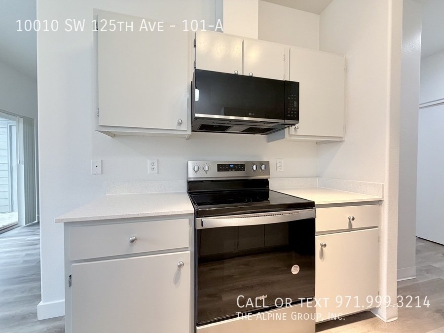 🌿 Bright & Updated 2BR with Patio & Storage property image
