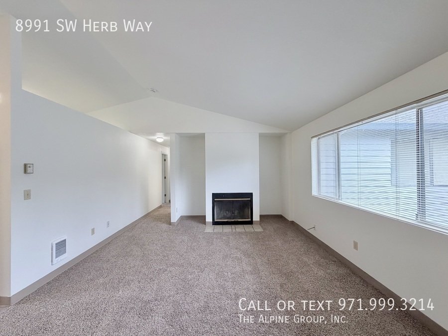 🌿 Peaceful Cul-de-Sac 3-Bedroom - Private Yard & Stream Views! property image