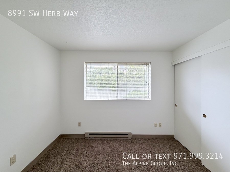 🌿 Peaceful Cul-de-Sac 3-Bedroom - Private Yard & Stream Views! property image