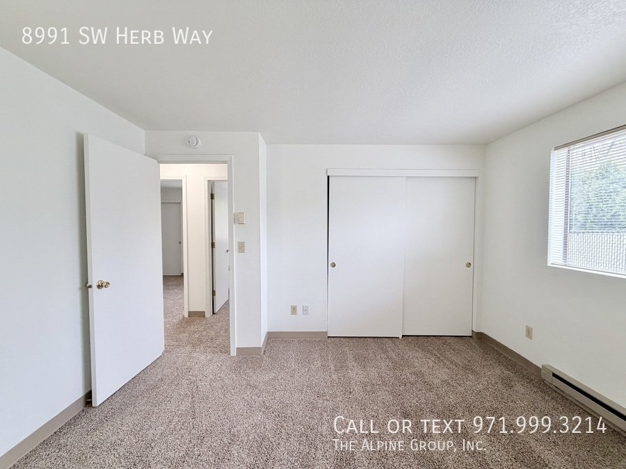 🌿 Peaceful Cul-de-Sac 3-Bedroom - Private Yard & Stream Views! property image