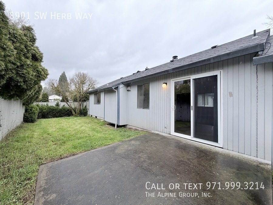 🌿 Peaceful Cul-de-Sac 3-Bedroom - Private Yard & Stream Views! property image