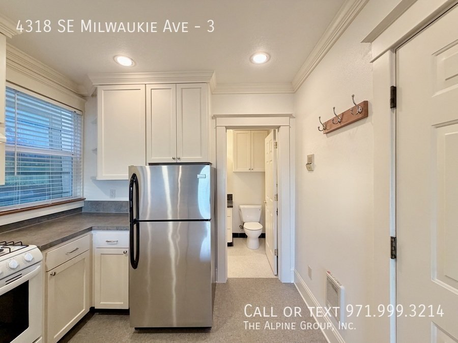 🌟 Charming Portland Studio | Move-In Ready + Natural Light| $300 OFF property image