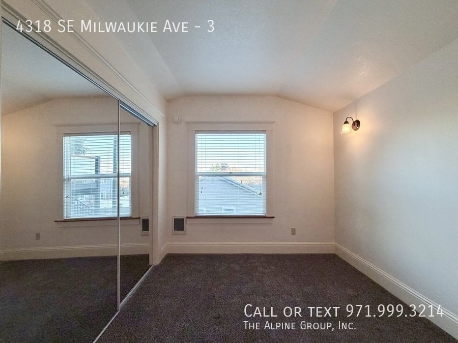 🌟 Charming Portland Studio | Move-In Ready + Natural Light| $300 OFF property image