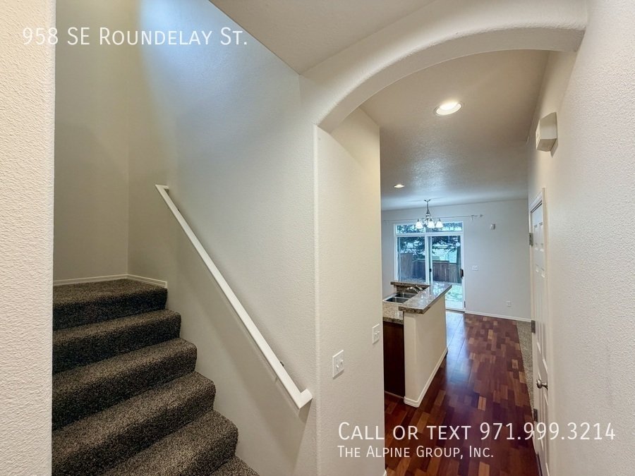 🌞 Bright 3-Bedroom Home – Washer/Dryer Included! property image