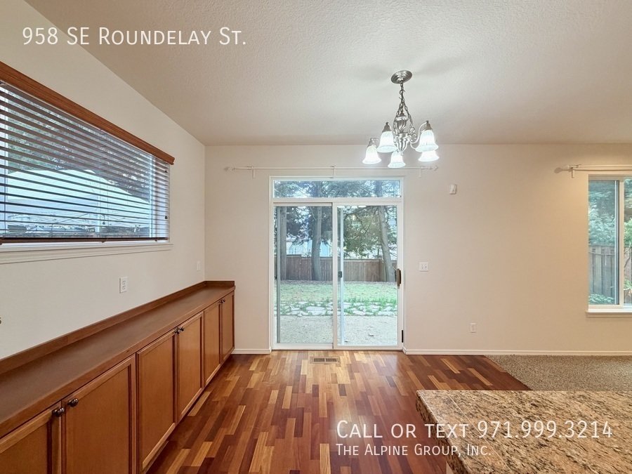 🌞 Bright 3-Bedroom Home – Washer/Dryer Included! property image