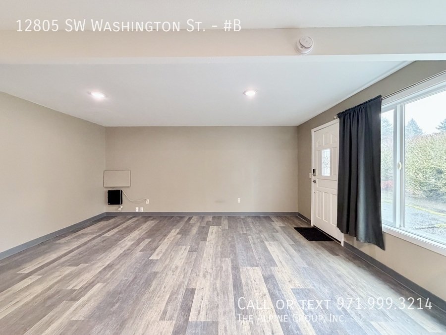 🏡 Updated Beaverton Studio | Parking, Storage & W/D Included property image