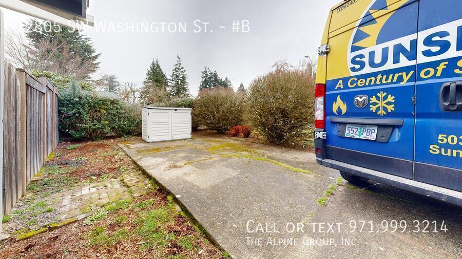 🏡 Updated Beaverton Studio | Parking, Storage & W/D Included property image