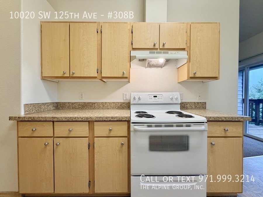 🌿 Sun-Filled 1-Bedroom with Covered Balcony & In-Unit Laundry property image