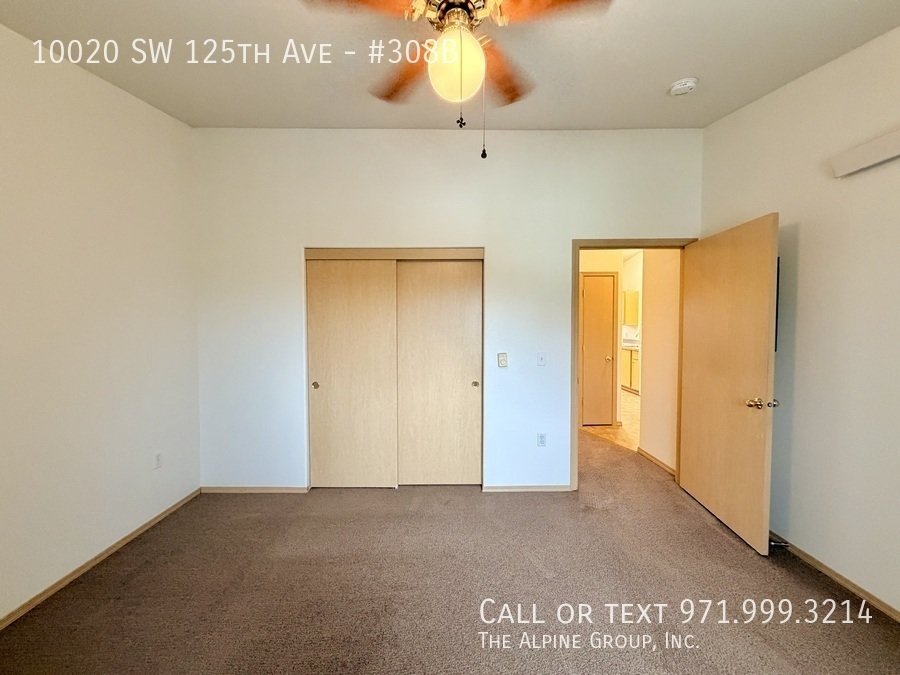 🌿 Sun-Filled 1-Bedroom with Covered Balcony & In-Unit Laundry property image