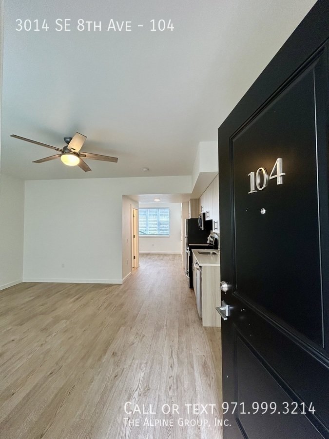 Modern Ground‑Level Apartment!  ADA accessible! property image