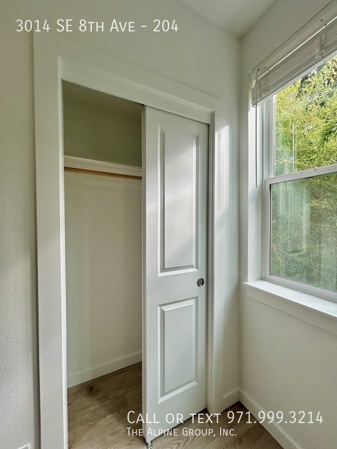 Second Level Studio with in-unit WD! property image