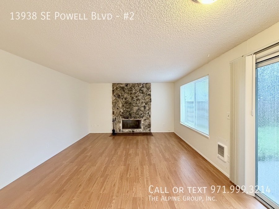 🍳 Kitchen with Plenty of Cabinetry + Washer/Dryer property image