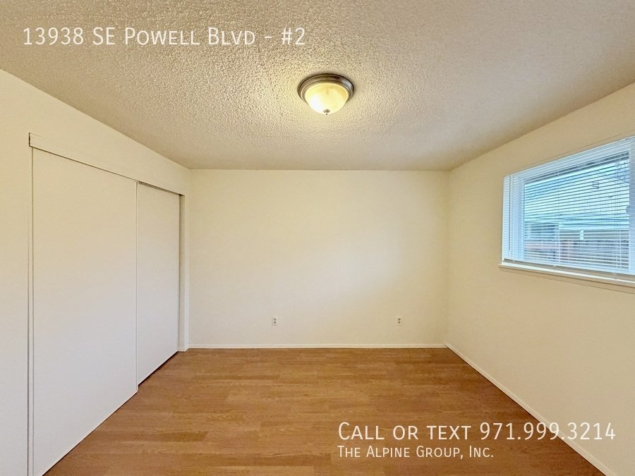 🍳 Kitchen with Plenty of Cabinetry + Washer/Dryer property image