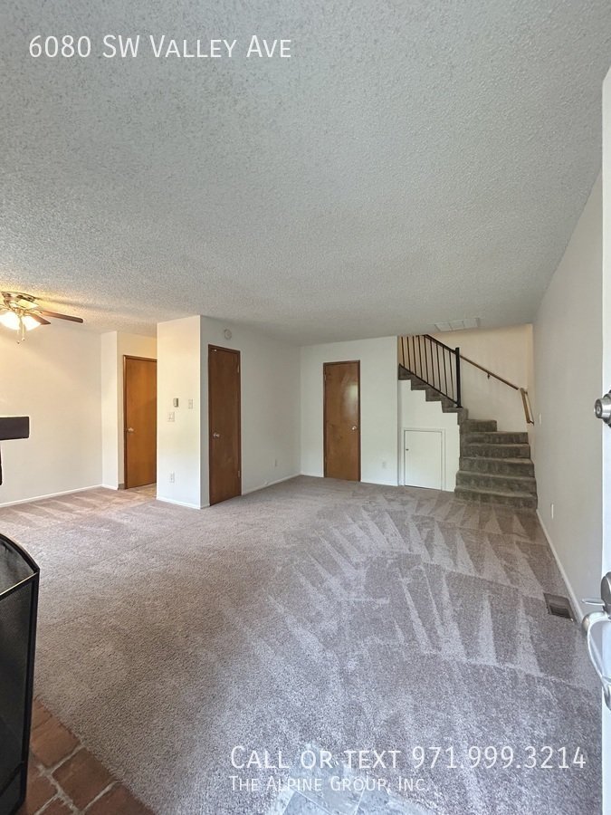 🌿 Cozy Beaverton Townhome with Private Outdoor Porch property image