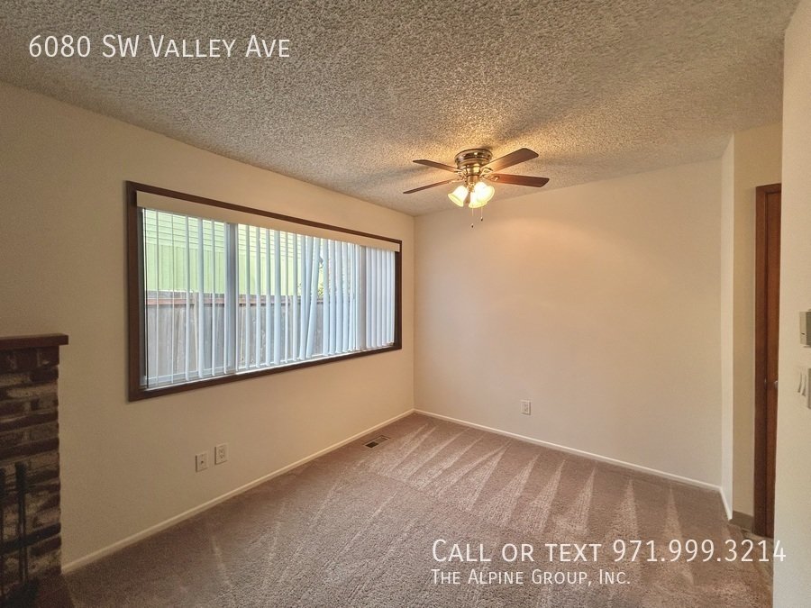 🌿 Cozy Beaverton Townhome with Private Outdoor Porch property image
