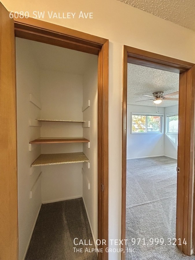 🌿 Cozy Beaverton Townhome with Private Outdoor Porch property image