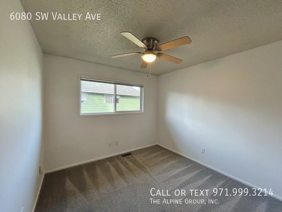 🌿 Cozy Beaverton Townhome with Private Outdoor Porch property image