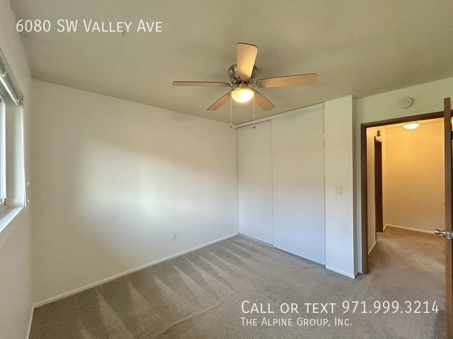 🌿 Cozy Beaverton Townhome with Private Outdoor Porch property image