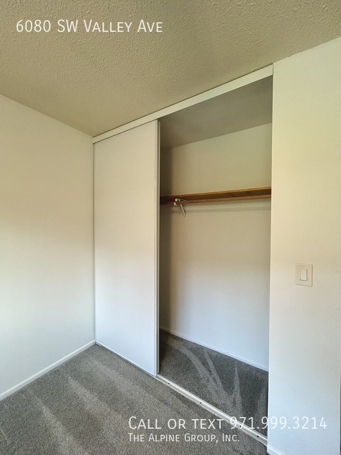 🌿 Cozy Beaverton Townhome with Private Outdoor Porch property image