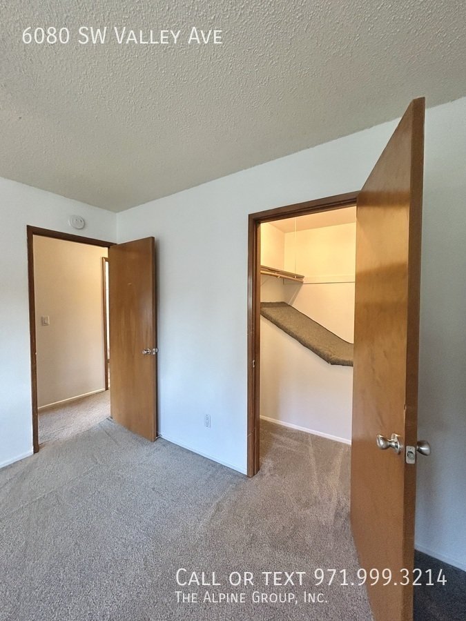 🌿 Cozy Beaverton Townhome with Private Outdoor Porch property image