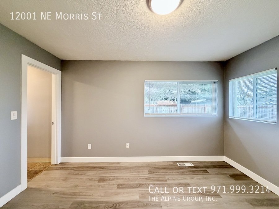 🌿 Charming NE Portland Ranch-Style Home with Spacious Backyard property image