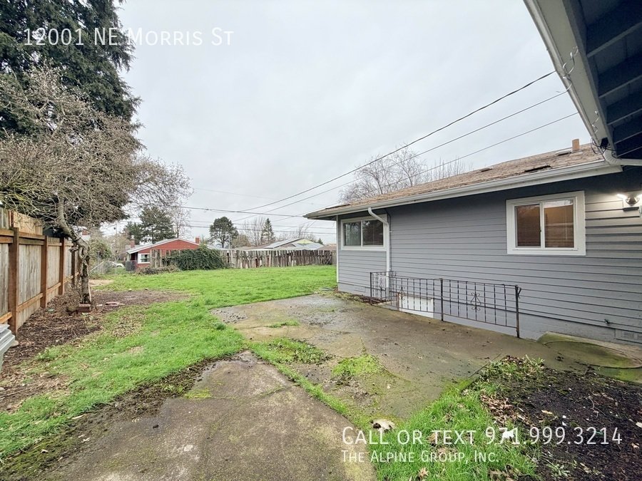 🌿 Charming NE Portland Ranch-Style Home with Spacious Backyard property image