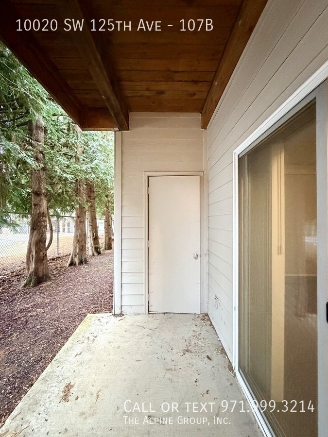 ✨ Freshly Updated 2-Bed with Patio & In-Unit W/D ✨ property image