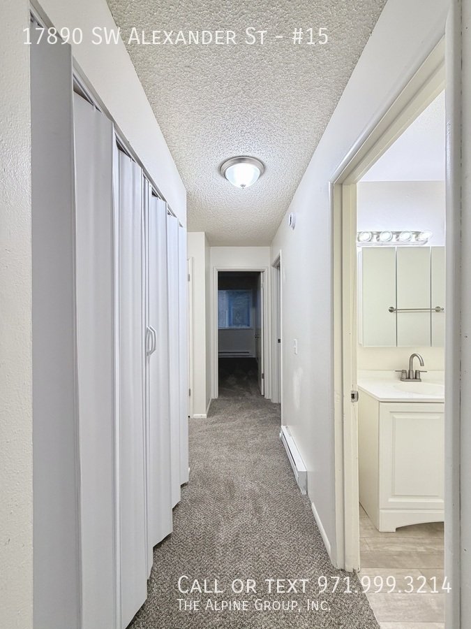 🌿 Freshly Updated Beaverton Home with On-Site Laundry 🧺 property image