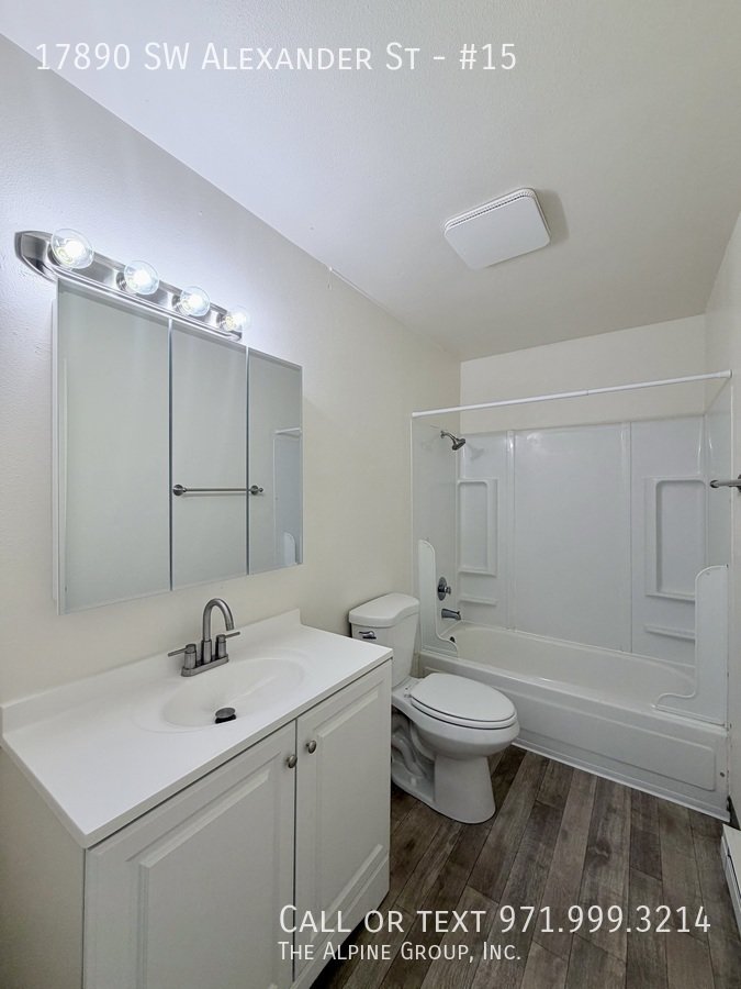 🌿 Freshly Updated Beaverton Home with On-Site Laundry 🧺 property image