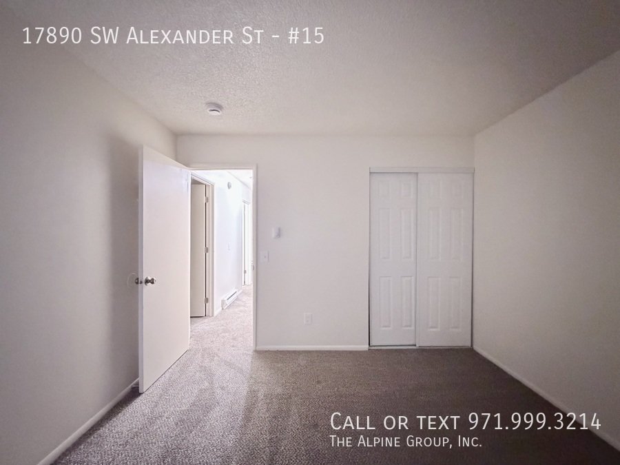 🌿 Freshly Updated Beaverton Home with On-Site Laundry 🧺 property image